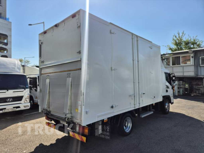 현대 올뉴마이티 2.5톤 익스하이탑 슈퍼캡 5