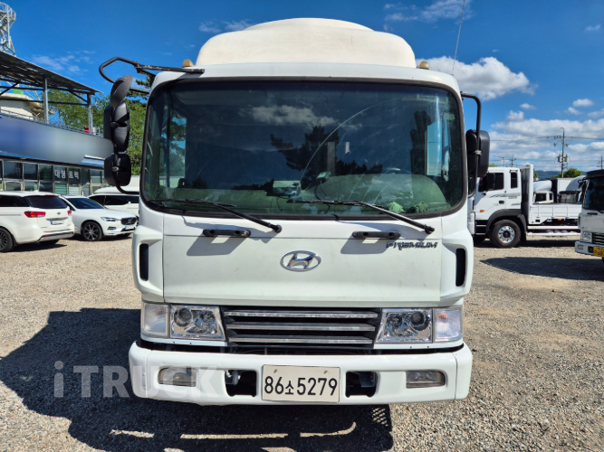 현대 메가트럭 235 단바리 카고 4.5톤 수동 1