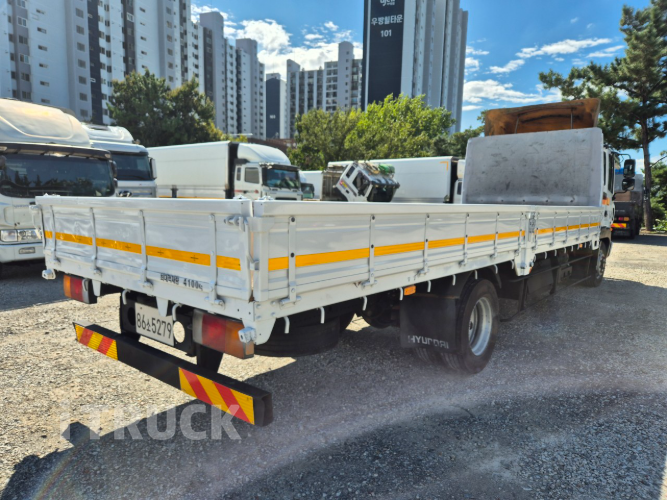 현대 메가트럭 235 단바리 카고 4.5톤 수동 4