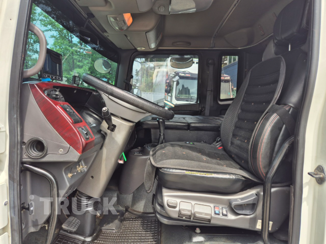 현대 메가트럭 260 앞축 윙바디 4.5톤 수동 7