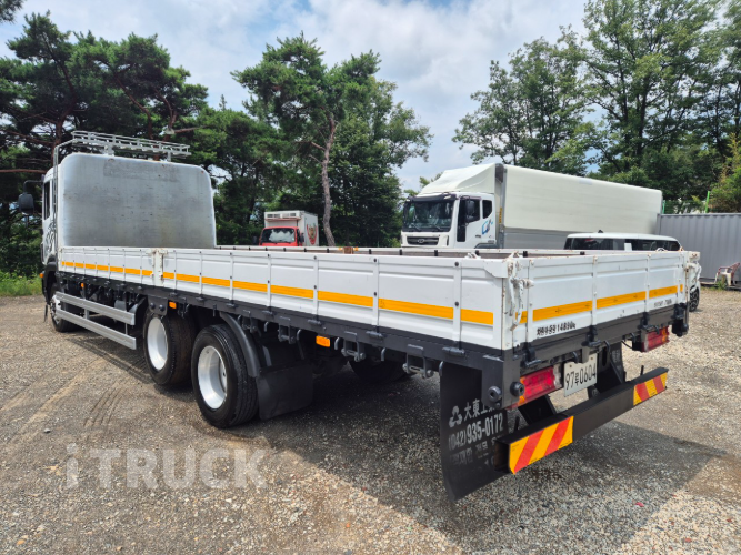 타타대우 프리마 260 앞축 카고 7.5톤 수동 3