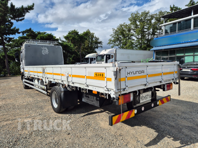 현대 메가트럭 280 단바리 카고 4.5톤 수동 4