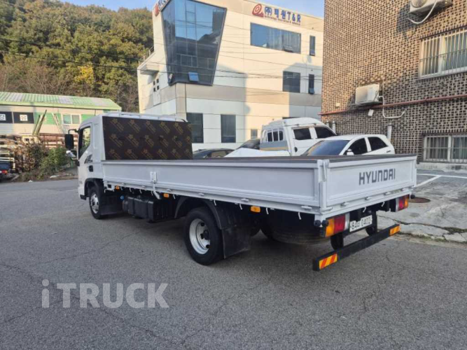 현대 올뉴마이티 3.5톤 카고 슈퍼캡 5