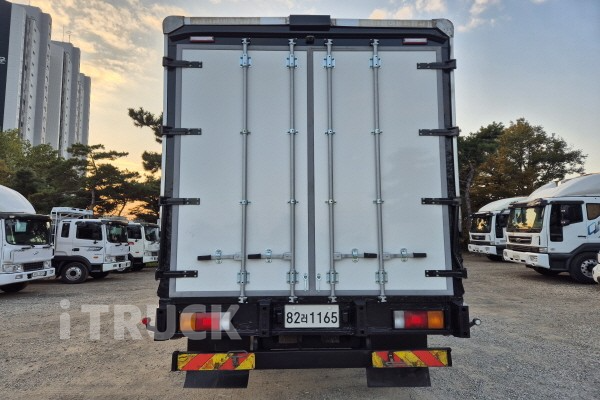 현대 메가트럭 와이드캡 280 후축 윙바디 4.5톤 수동 5