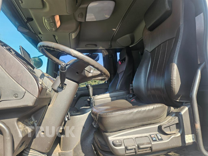 현대 메가트럭 280 후축 카고 4.5톤 수동 11