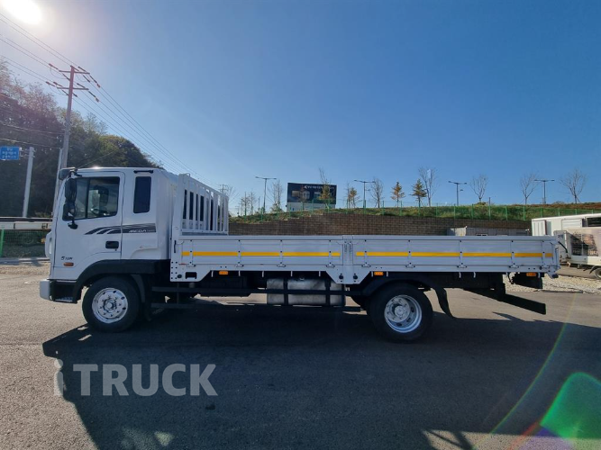 현대 메가트럭 260 단바리 카고 4.5톤 수동 4