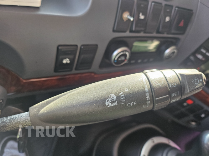 현대 트라고 520 앞축 카고 25톤 오토 15