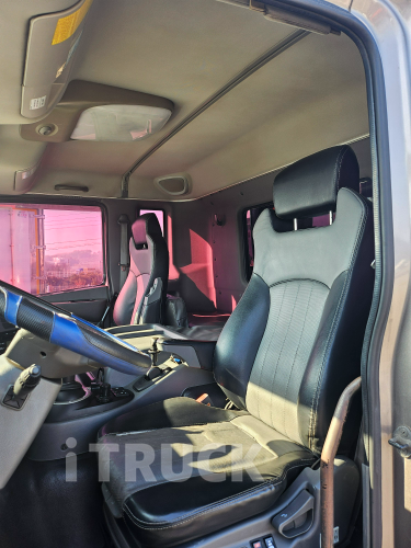 현대 트라고 520 앞축 카고 25톤 오토 12