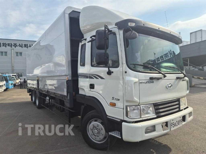 현대 메가트럭 250 후축 윙바디 4.5톤 수동 2