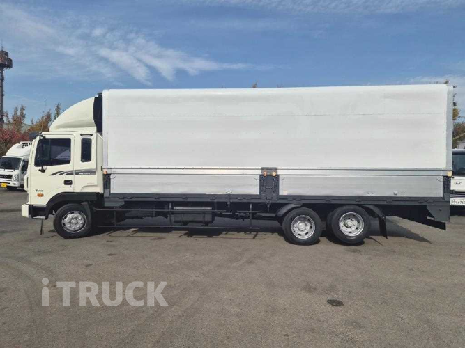 현대 메가트럭 250 후축 윙바디 4.5톤 수동 3