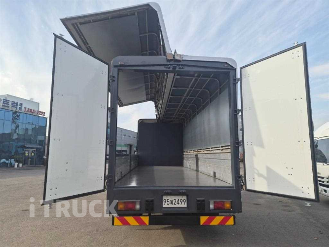 현대 메가트럭 250 후축 윙바디 4.5톤 수동 11