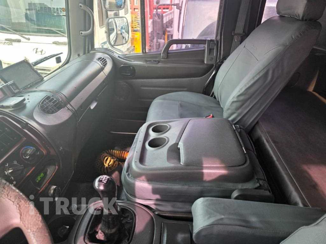 현대 메가트럭 250 후축 윙바디 4.5톤 수동 15