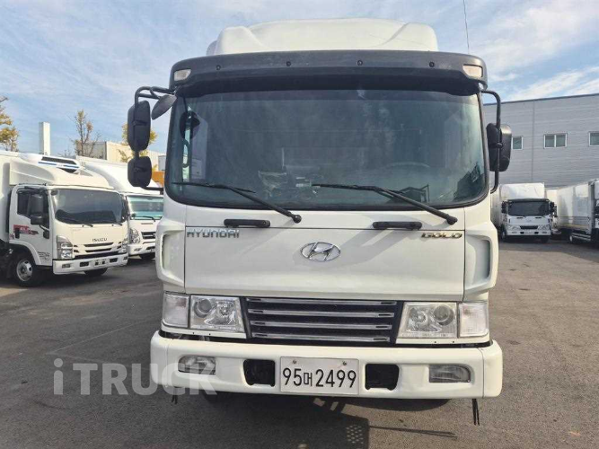 현대 메가트럭 250 후축 윙바디 4.5톤 수동 1