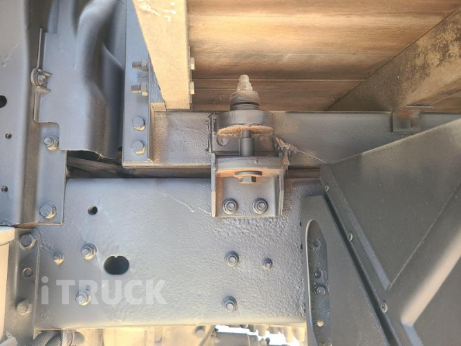 현대 메가트럭 250 단바리 카고 5톤 수동 9