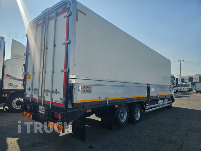 현대 파비스 300 후축 윙바디 6.5톤 수동 4