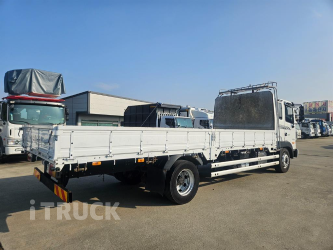 현대 메가트럭 280 단바리 카고 4.5톤 수동 3