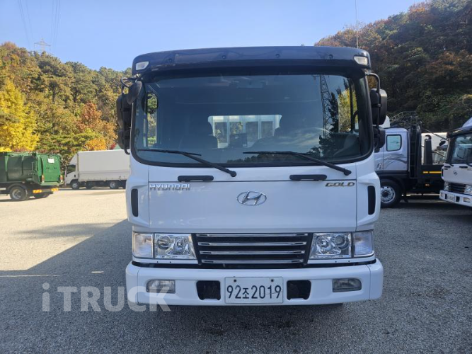 현대 메가트럭 250 단바리 카고 5톤 수동 1