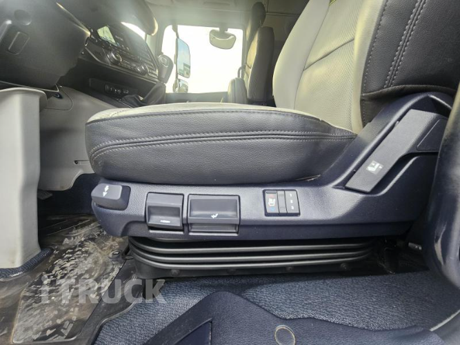 현대 파비스 300 후축 윙바디 8톤 수동 15