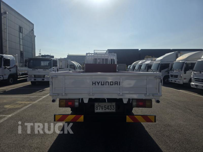 현대 메가트럭 280 단바리 카고 4.5톤 수동 5