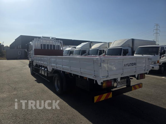 현대 메가트럭 280 단바리 카고 4.5톤 수동 4