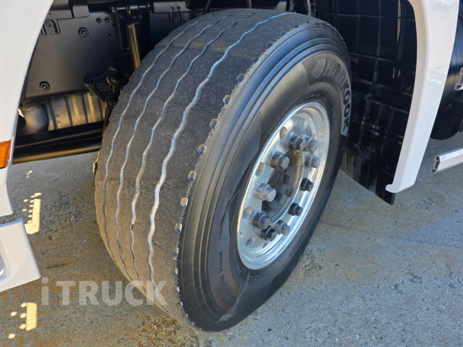 현대 트라고 암롤 440 26톤 수동 앞축 18