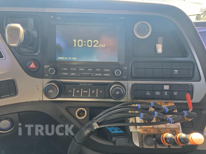 현대 트라고 암롤 440 26톤 수동 앞축 16