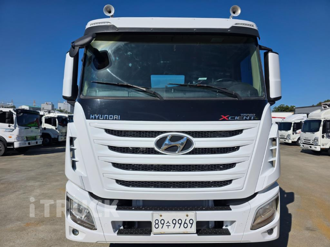 현대 트라고 암롤 440 26톤 수동 앞축 1