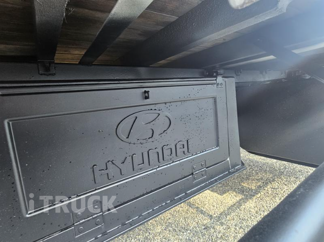 현대 메가트럭 250 단바리 카고 5톤 수동 8