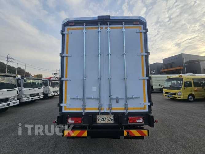 현대 파비스 300 후축 윙바디 8톤 수동 5