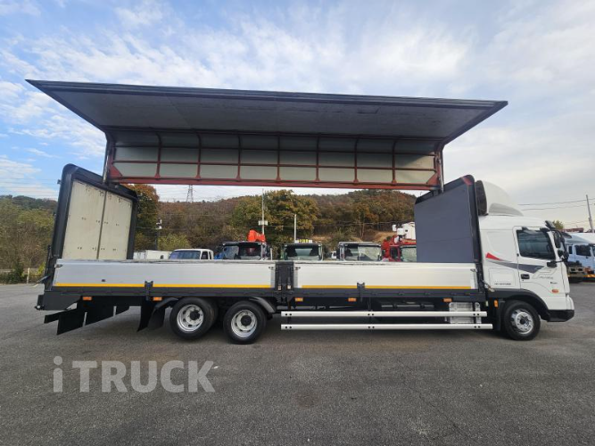 현대 파비스 300 후축 윙바디 8톤 수동 9