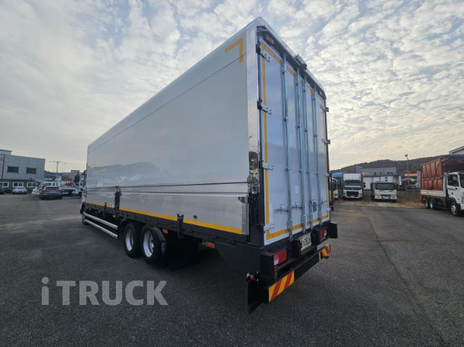 현대 파비스 300 후축 윙바디 8톤 수동 1