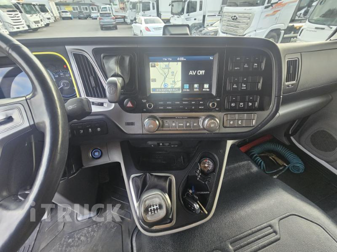 현대 파비스 300 후축 윙바디 8톤 수동 6