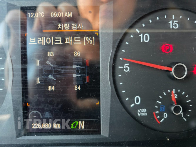 만 TGM 320 후축 윙바디 11.2톤 오토 18