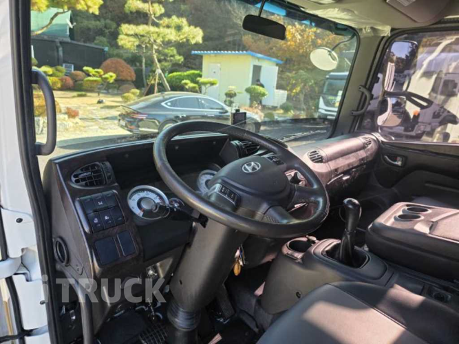 현대 메가트럭 280 단바리 카고 4.5톤 수동 12