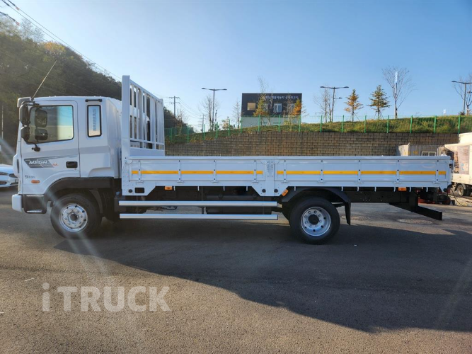 현대 메가트럭 280 단바리 카고 4.5톤 수동 3