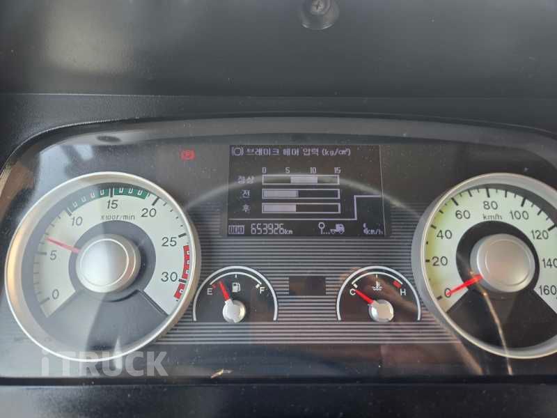 현대 메가트럭 260 후축 카고 4.5톤 수동 19