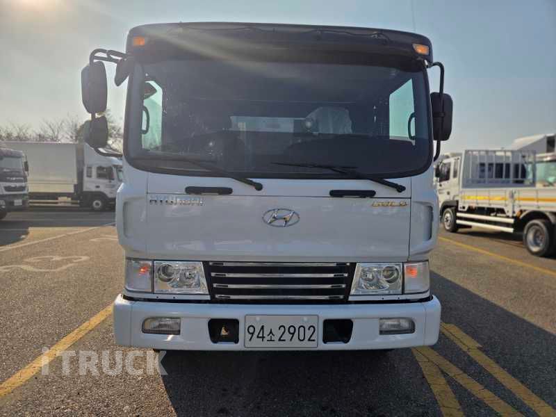 현대 메가트럭 260 후축 카고 4.5톤 수동 2