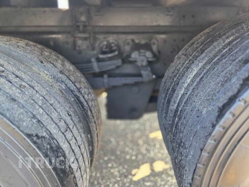 현대 메가트럭 260 후축 카고 4.5톤 수동 11