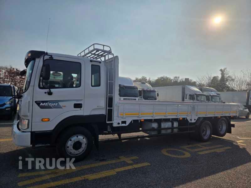 현대 메가트럭 260 후축 카고 4.5톤 수동 3