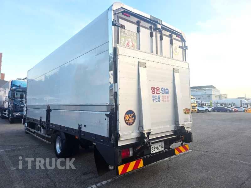 현대 메가트럭 270 단바리 냉장윙 4.5톤 수동 5