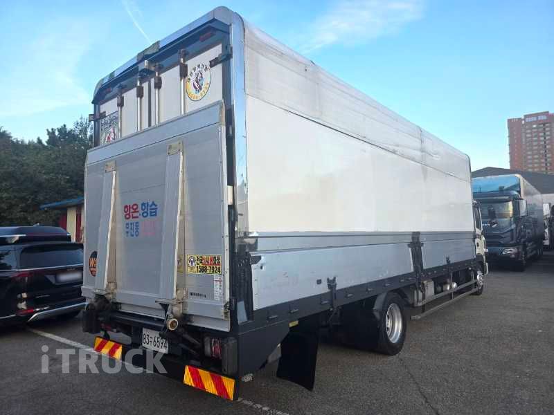 현대 메가트럭 270 단바리 냉장윙 4.5톤 수동 3