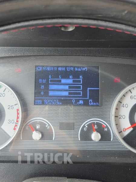 현대 메가트럭 270 단바리 냉장윙 4.5톤 수동 9