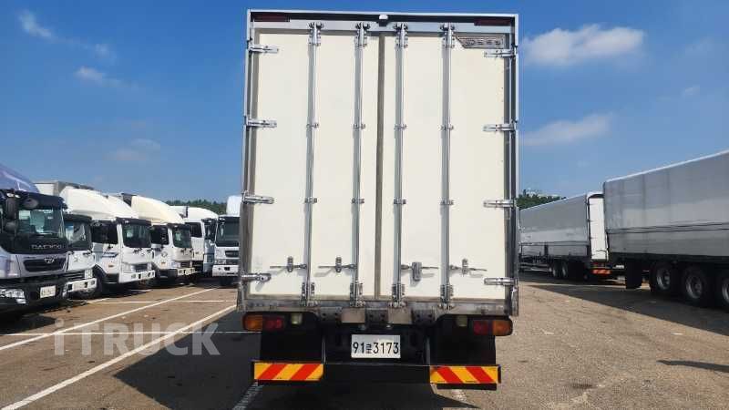 타타대우 프리마 260 후축 냉동탑 7.5톤 수동 4