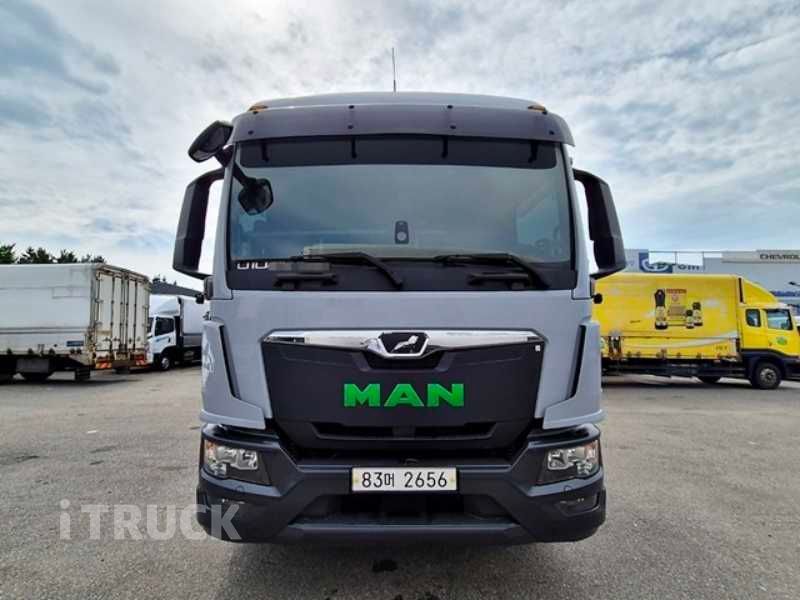 만 320 후축 윙바디 12.5톤 오토 1