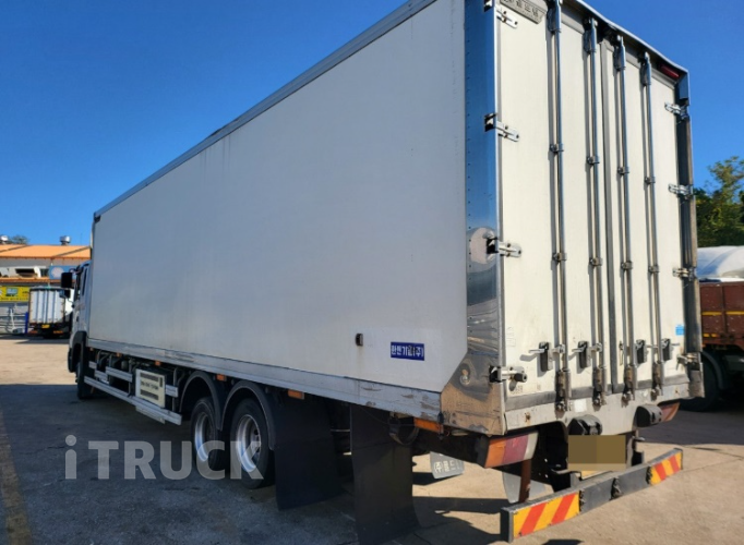 현대 메가트럭 와이드캡 300 후축 냉동탑 7.5톤 수동 5