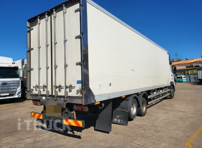 현대 메가트럭 와이드캡 300 후축 냉동탑 7.5톤 수동 4