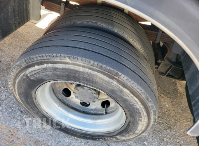 현대 메가트럭 와이드캡 300 후축 냉동탑 7.5톤 수동 9