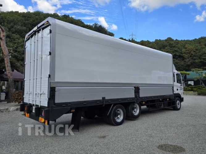 현대 메가트럭 250 앞축 윙바디 4.5톤 수동 5