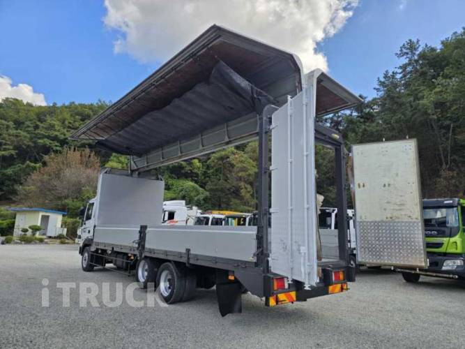 현대 메가트럭 250 앞축 윙바디 4.5톤 수동 8