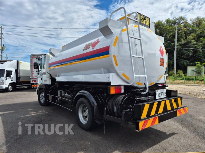 현대 탱크로리 메가트럭 철탱크 10,000L 수동 5